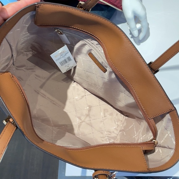 Michael Kors Gilly Travel Large Drawstring Tote - Picture 16 of 16